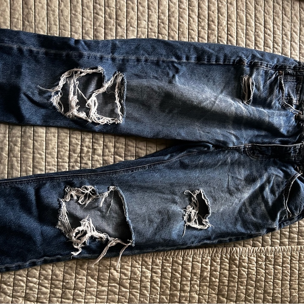 American Eagle Outfitters Dark Blue Distressed Boyfriend Jeans - Picture 5 of 6